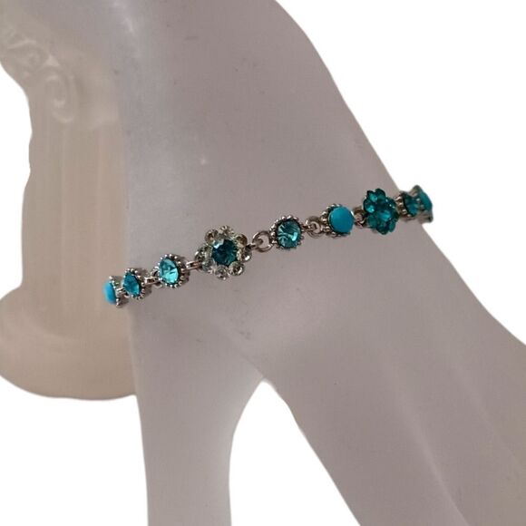 Aqua Blue Rhinestone Link Bracelet Faux Turquoise Silver Tone Coastal Beachy - Picture 4 of 16